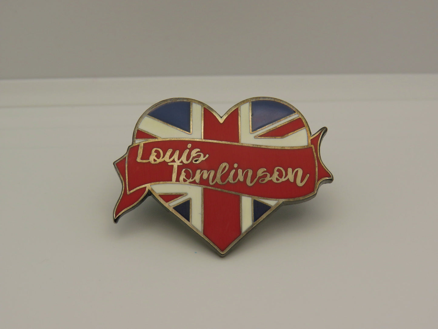 Louis Tomlinson Heart Enamel Pin